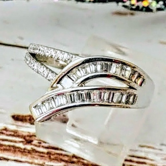 Elegant Baguette Solid Sterling Silver Designed Ring